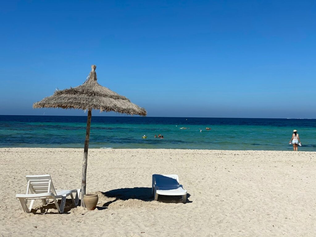 Experiencing Tunisia: A Comprehensive Guide for Newcomers